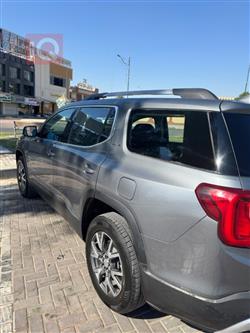 GMC Acadia